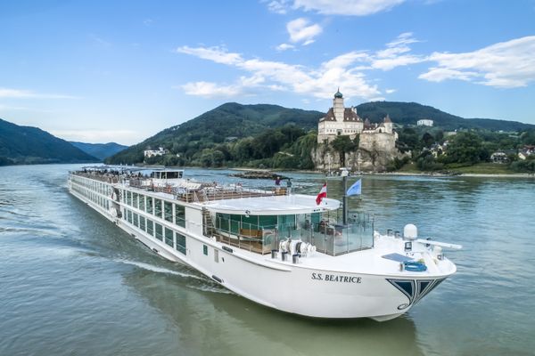 uniworld boutique river cruises 2022